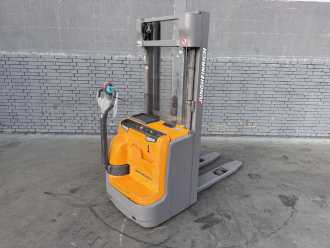 Used Forklift Truck JUNGHEINRICH EJC 212 Baujahr 2021 Stunden 2014 /TRIPLEX 4,3M ELEKTRO HOCHHUBWAGENDEICHSEL (13075488)