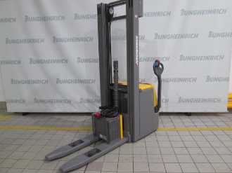 Used Forklift Truck JUNGHEINRICH EJC 214 G 115-535 DZ Li-Ion ELEKTRO HOCHHUBWAGENDEICHSEL (13037979) backdrop