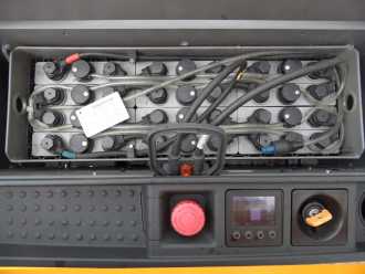 Used Forklift Truck JUNGHEINRICH EJC 216 - Baujahr 2021 - wenig Stunden ELEKTRO HOCHHUBWAGENDEICHSEL (13060749)