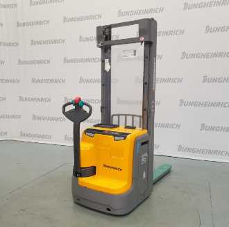Used Forklift Truck JUNGHEINRICH EJC 216z 115-350 ZT ELEKTRO HOCHHUBWAGENDEICHSEL (13042183) backdrop
