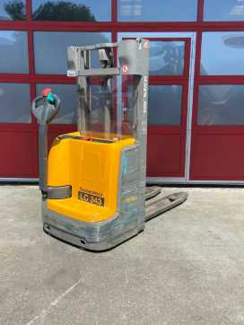 Used Forklift Truck JUNGHEINRICH EJC112 ELEKTRO HOCHHUBWAGENDEICHSEL (13068772)