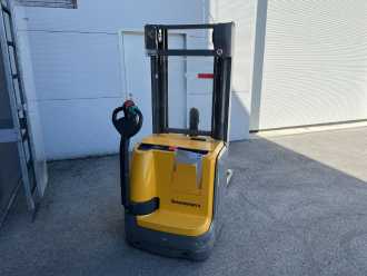 Used Forklift Truck JUNGHEINRICH EJC112z mit Initial Hub, Batterie aus 2025!!!!!! ELEKTRO HOCHHUBWAGENDEICHSEL (13067836)