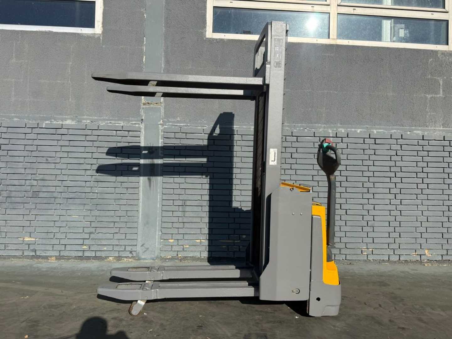 Used Forklift Truck JUNGHEINRICH EJD 118 Baujahr 2018 HH 1500 Akku 2023 ELEKTRO HOCHHUBWAGENDEICHSEL (13076487)