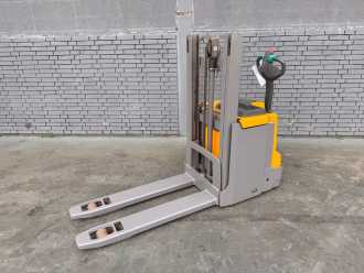 Used Forklift Truck JUNGHEINRICH EJD 220 Baujahr 2018 Stunden 3896 HH 2,1M ELEKTRO HOCHHUBWAGENDEICHSEL (13023833) backdrop