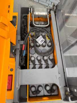 Used Forklift Truck JUNGHEINRICH EJD 220 Baujahr 2018 Stunden 3896 HH 2,1M ELEKTRO HOCHHUBWAGENDEICHSEL (13023833)