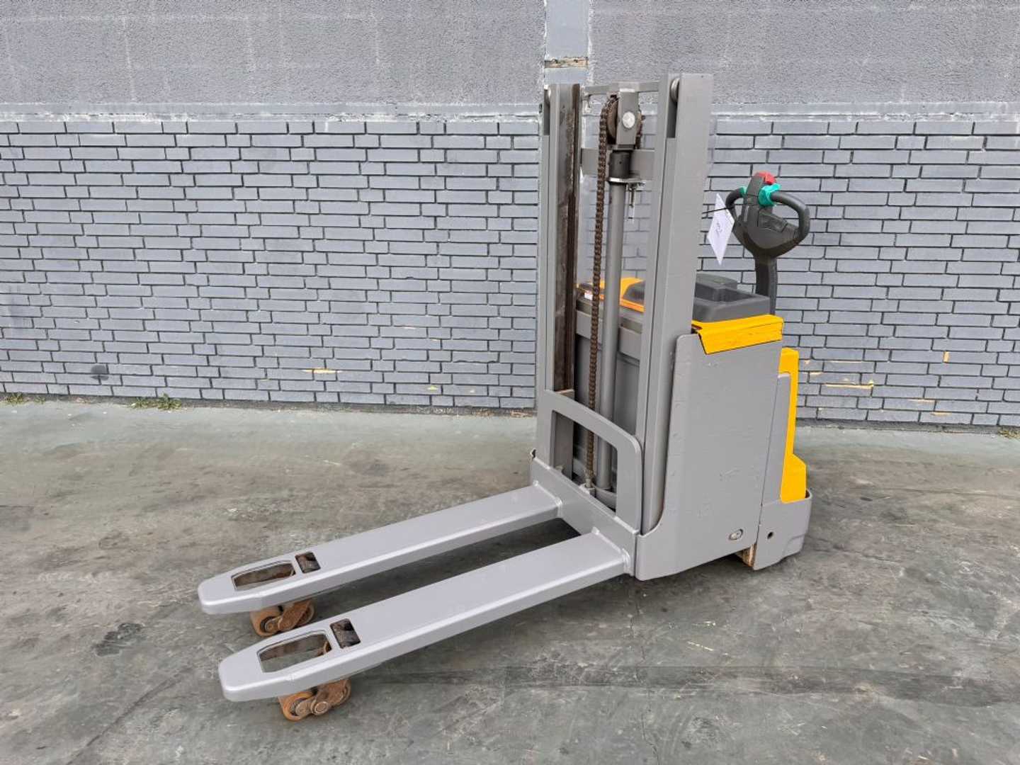 Used Forklift Truck JUNGHEINRICH EJD 220 Baujahr 2018 Stunden 4309 HH 2,1M ELEKTRO HOCHHUBWAGENDEICHSEL (13023834)