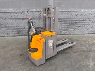 Used Forklift Truck JUNGHEINRICH EJD 220 Baujahr 2018 Stunden 4309 HH 2,1M ELEKTRO HOCHHUBWAGENDEICHSEL (13023834)