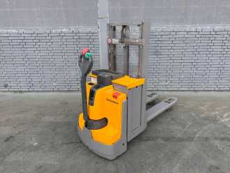 Used Forklift Truck JUNGHEINRICH EJD 220 Baujahr 2019 /HH 2,1M/ Akku 2019 ELEKTRO HOCHHUBWAGENDEICHSEL (13023835)
