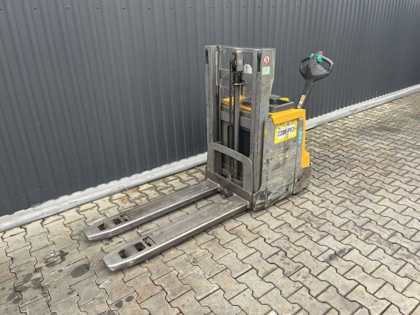 Used Forklift Truck JUNGHEINRICH EJD220 ELEKTRO HOCHHUBWAGENDEICHSEL (13073627)