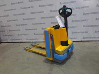 Used Forklift Truck JUNGHEINRICH EJE 114i 115-53 ELEKTRO NIEDERHUBWAGENDEICHSEL (13043501) backdrop
