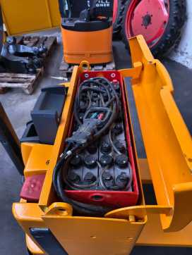 Used Forklift Truck JUNGHEINRICH EJE 120 ELEKTRO NIEDERHUBWAGENSEMIELEKTRISCH (13072787)