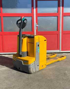 Used Forklift Truck JUNGHEINRICH EJE222 ELEKTRO NIEDERHUBWAGENDEICHSEL (13064884) backdrop