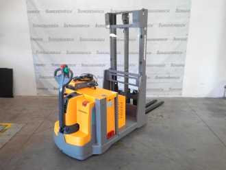Used Forklift Truck JUNGHEINRICH EJG 112Li G 120-290 ZT ELEKTRO HOCHHUBWAGENDEICHSEL (13047472) backdrop