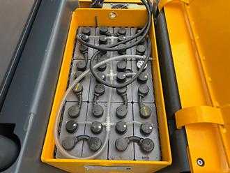 Used Forklift Truck JUNGHEINRICH EKS 110 - 280ZZ ELEKTRO MITTELHUBKOMMISSIONIERER (13043827)
