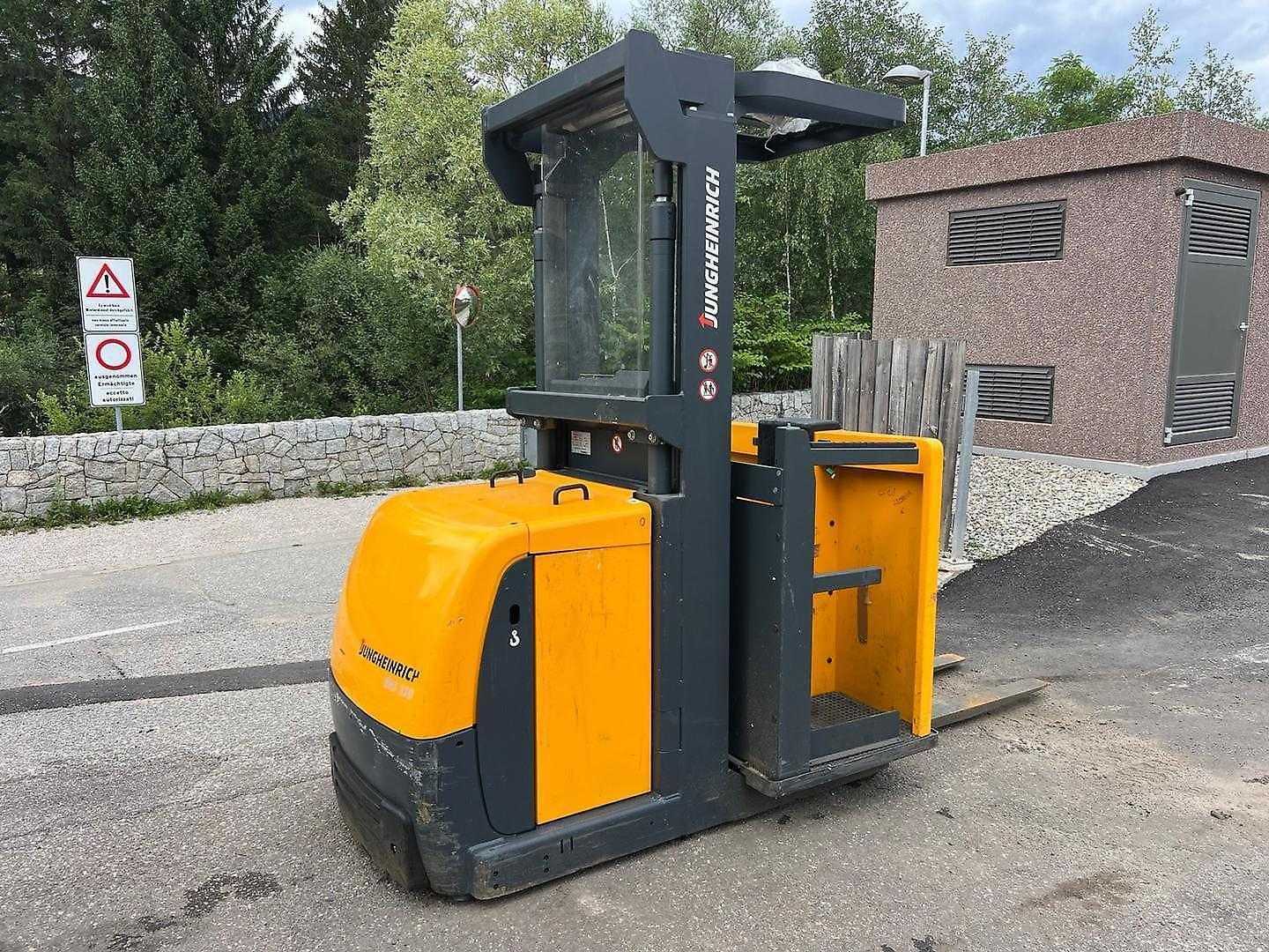 Used Forklift Truck JUNGHEINRICH EKS 110 - 280ZZ ELEKTRO MITTELHUBKOMMISSIONIERER (13058219)