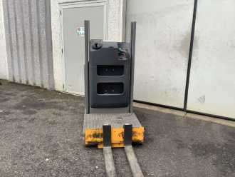 Used Forklift Truck JUNGHEINRICH EKS 110 L 100 E ELEKTRO NIEDERHUBKOMMISSIONIERER (13064819)