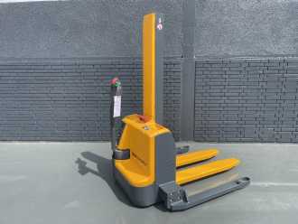 Used Forklift Truck JUNGHEINRICH EMC B 10 Baujahr 2012 HH 1,54M Breitspur ELEKTRO HOCHHUBWAGENDEICHSEL (13063513)