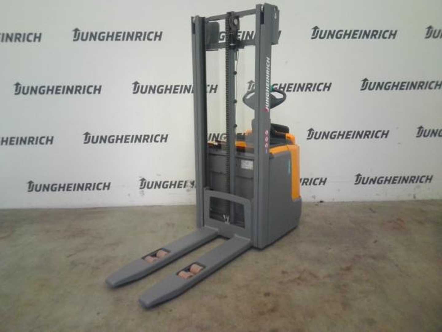Used Forklift Truck JUNGHEINRICH ERC 212 KP 115-320 ZT ELEKTRO HOCHHUBWAGENFAHRERSTAND (13043192)