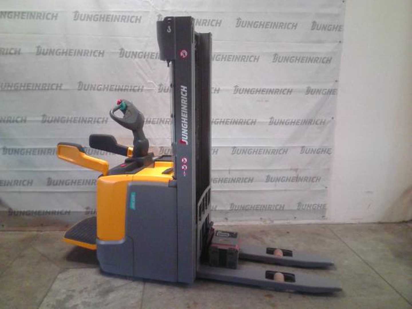 Used Forklift Truck JUNGHEINRICH ERC 214 KP 115-320 ZT ELEKTRO HOCHHUBWAGENFAHRERSTAND (12984656)
