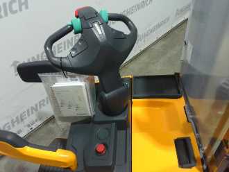 Used Forklift Truck JUNGHEINRICH ERC 214 KP 115-430 DZ ELEKTRO HOCHHUBWAGENFAHRERSTAND (13043500)
