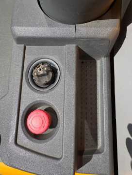 Used Forklift Truck JUNGHEINRICH ERC 214z Baujahr 2019 / HH 5,35 / Initialhub TOP ZUSTAND ELEKTRO HOCHHUBWAGENDEICHSEL (13038797)