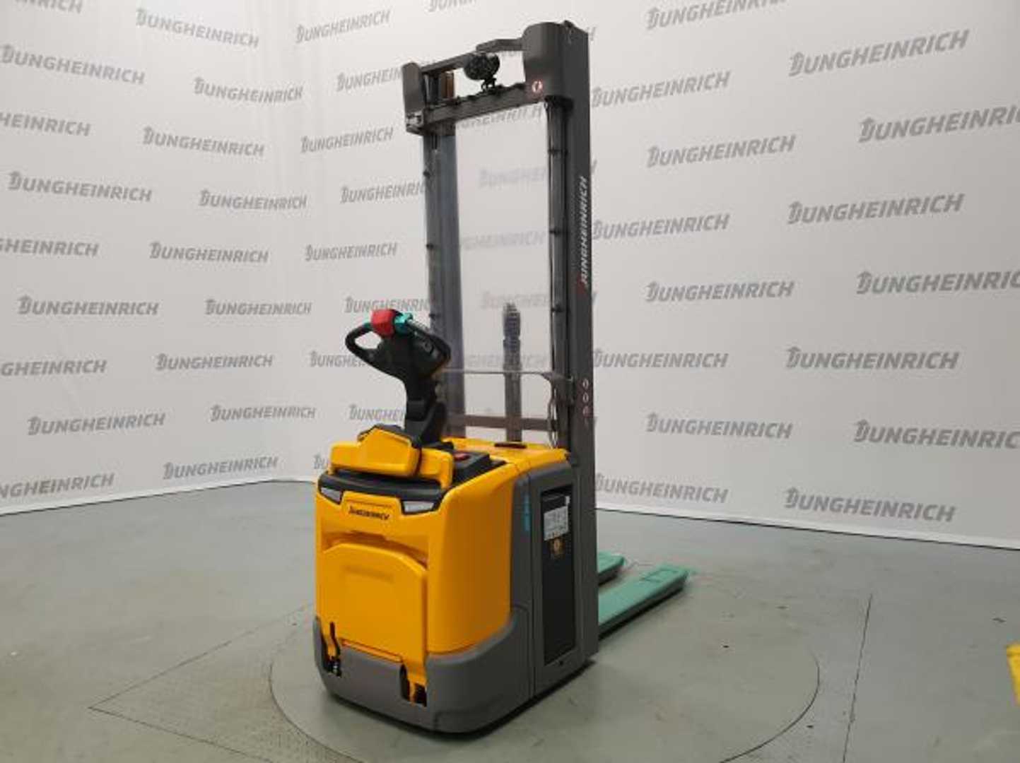 Used Forklift Truck JUNGHEINRICH ERC 214z KP 115-410 ZZ ELEKTRO HOCHHUBWAGENFAHRERSTAND (13025264)