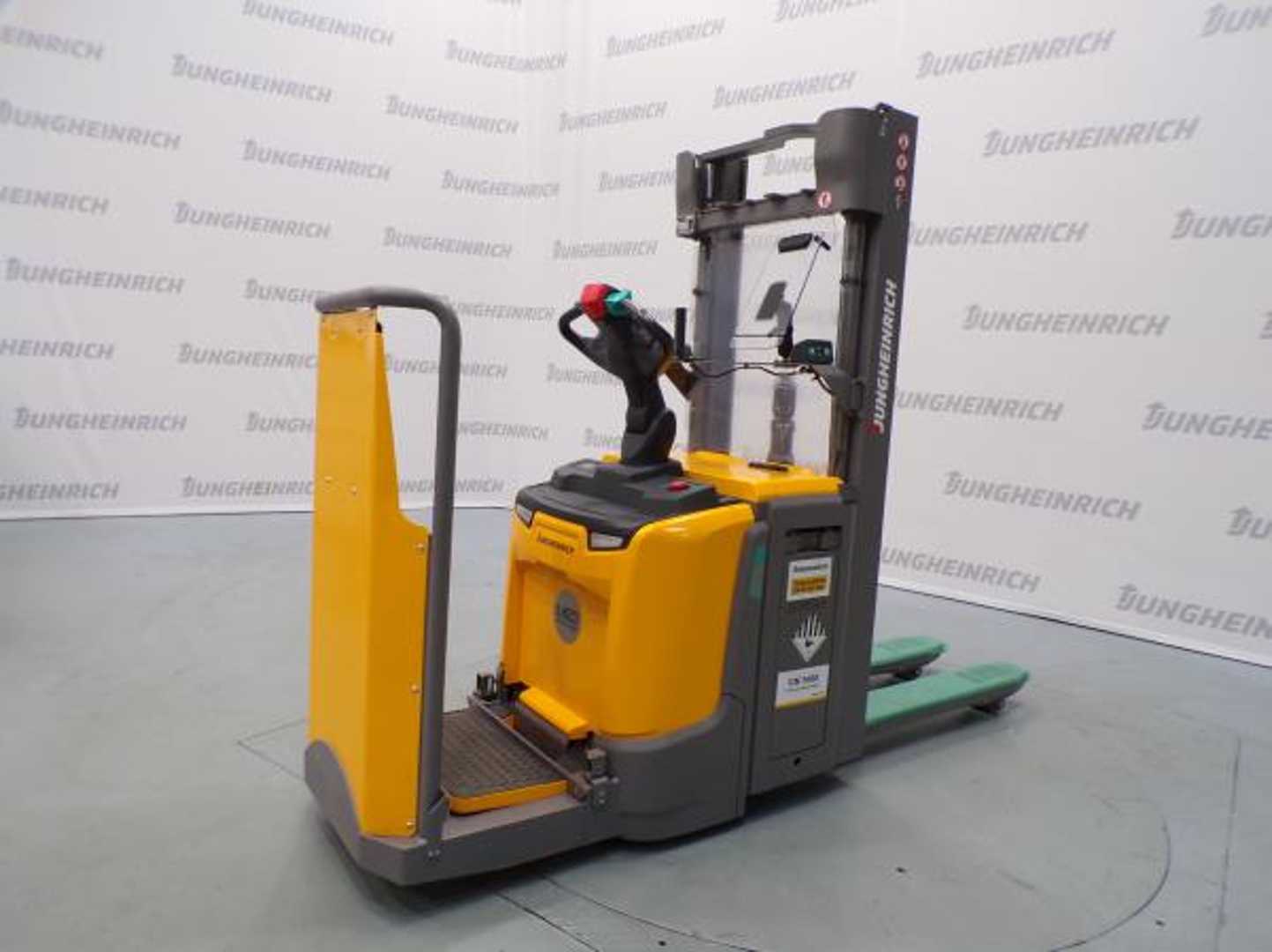 Used Forklift Truck JUNGHEINRICH ERC 214z Li FP 115-290 ZZ ELEKTRO HOCHHUBWAGENFAHRERSTAND (13073728)