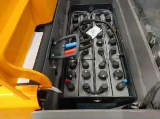 Used Forklift Truck JUNGHEINRICH ERC 216 KP 115 420 DZ ELEKTRO HOCHHUBWAGENFAHRERSTAND (13074082)