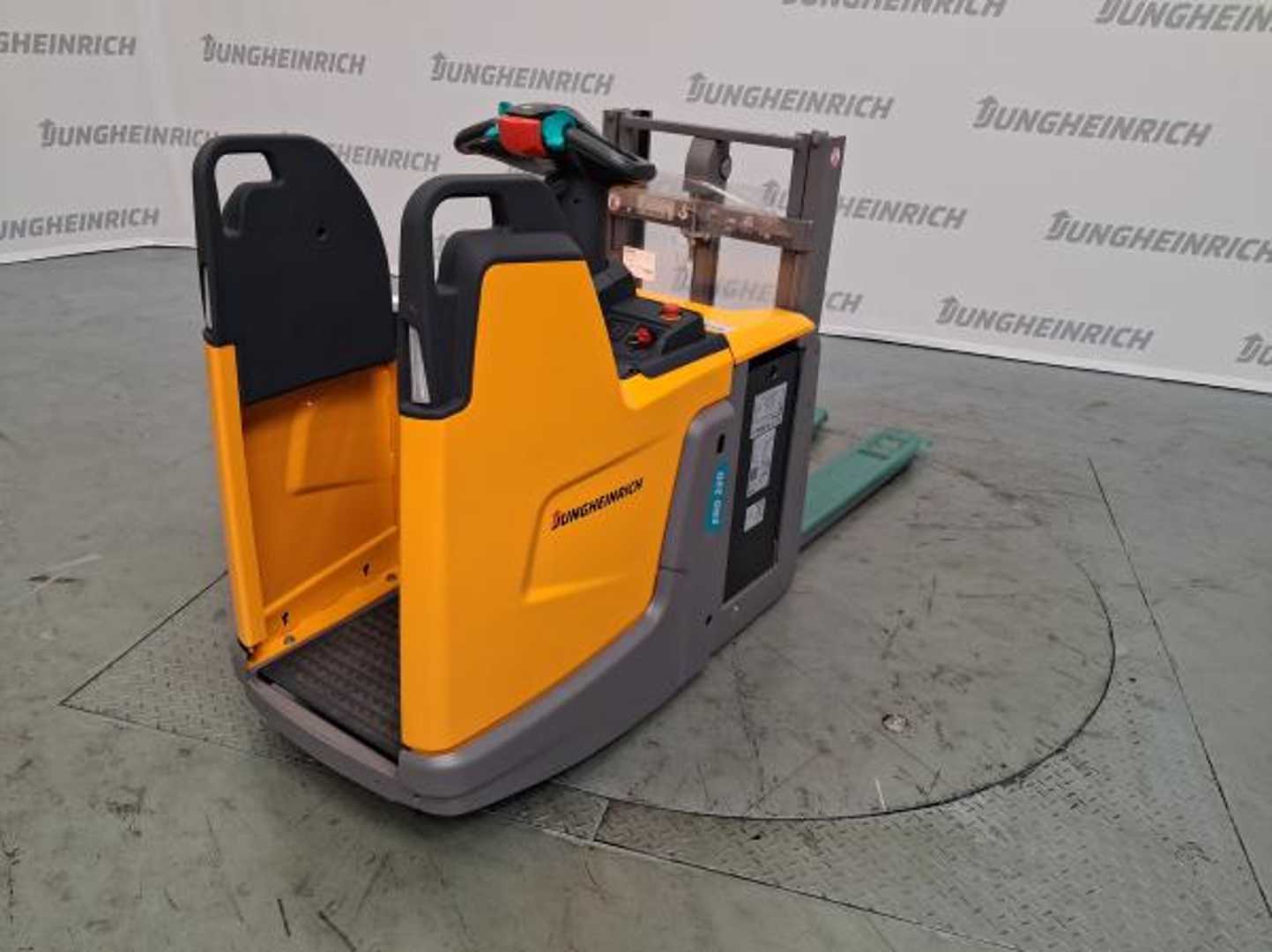 Used Forklift Truck JUNGHEINRICH ERD 220 FP 119-166 ZT ELEKTRO HOCHHUBWAGENFAHRERSTAND (13064371)
