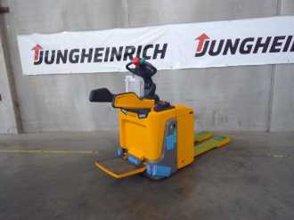 Used Forklift Truck JUNGHEINRICH ERE 120 19 115-54 ELEKTRO NIEDERHUBWAGENFAHRERSTAND (12962526) backdrop
