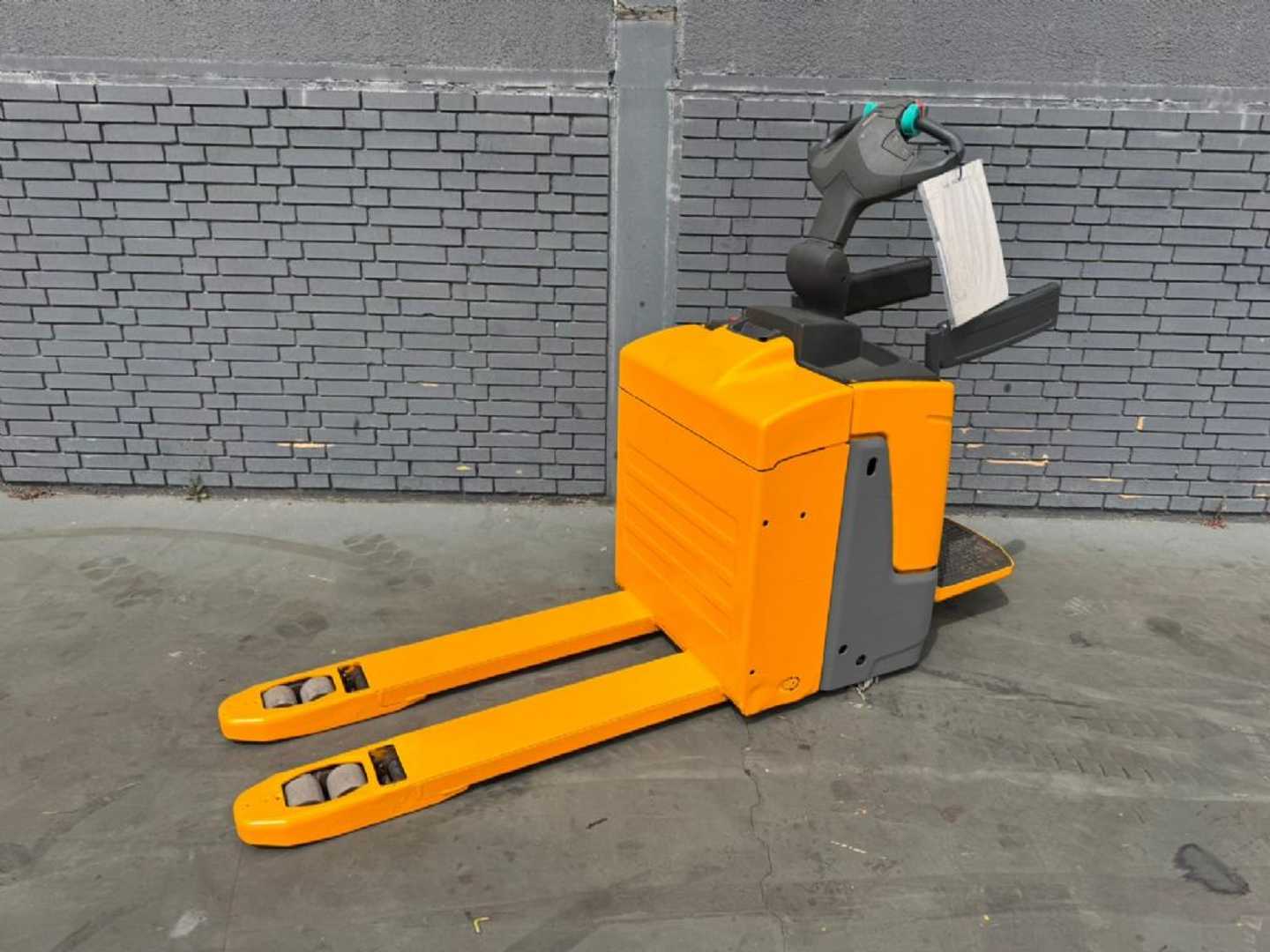 Used Forklift Truck JUNGHEINRICH ERE 120 Baujahr 2016 Akku 2016 Gabellänge 1150 ELEKTRO NIEDERHUBWAGENDEICHSEL (13044043)