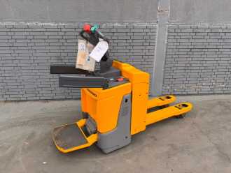 Used Forklift Truck JUNGHEINRICH ERE 120 Baujahr 2016 Akku 2016 Gabellänge 1150 ELEKTRO NIEDERHUBWAGENDEICHSEL (13063519)