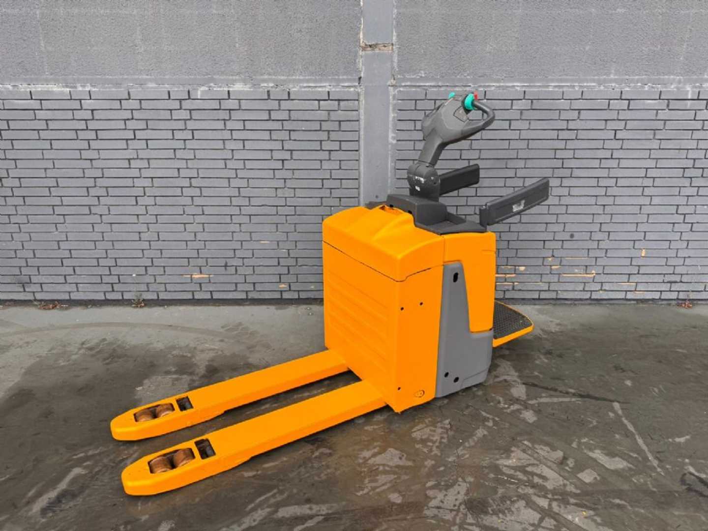 Used Forklift Truck JUNGHEINRICH ERE 120 Baujahr 2016 Akku 2020 Gabellänge 1150 ELEKTRO NIEDERHUBWAGENDEICHSEL (13044050)