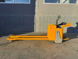 Used Forklift Truck JUNGHEINRICH ERE 120 Baujahr 2019 Akku 2019 Ladegerät Intergriert ELEKTRO NIEDERHUBKOMMISSIONIERER (13076481)