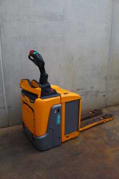 Used Forklift Truck JUNGHEINRICH ERE 120 ELEKTRO NIEDERHUBWAGENSEMIELEKTRISCH (13071083)