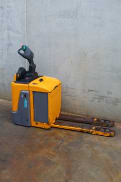 Used Forklift Truck JUNGHEINRICH ERE 120 ELEKTRO NIEDERHUBWAGENSEMIELEKTRISCH (13071083)