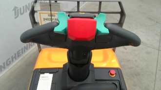Used Forklift Truck JUNGHEINRICH ERE 120 KP 100-67 ELEKTRO NIEDERHUBWAGENFAHRERSTAND (12946665)