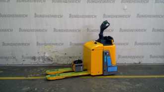 Used Forklift Truck JUNGHEINRICH ERE 120 KP 115-54 ELEKTRO NIEDERHUBWAGENFAHRERSTAND (13008061) backdrop