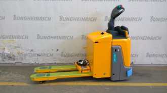 Used Forklift Truck JUNGHEINRICH ERE 120 KP 115-54 ELEKTRO NIEDERHUBWAGENFAHRERSTAND (13021165) backdrop