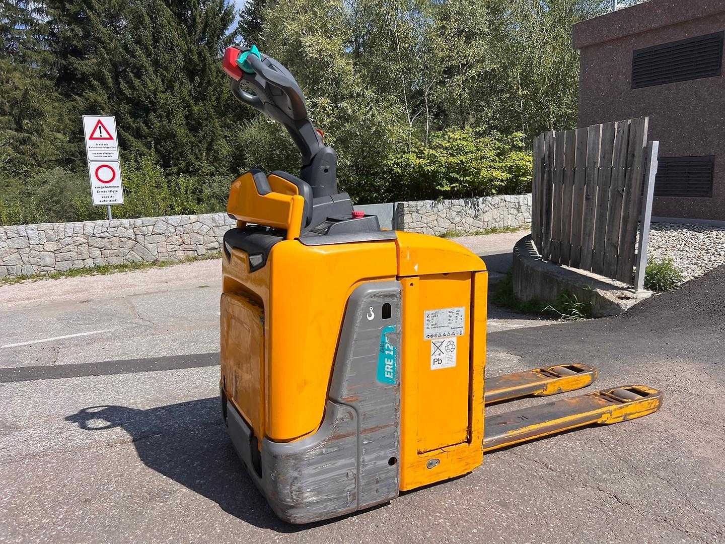 Used Forklift Truck JUNGHEINRICH ERE 125 ELEKTRO NIEDERHUBWAGENFAHRERSTAND (13062594)