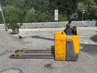 Used Forklift Truck JUNGHEINRICH ERE 225 - 1600mm ELEKTRO NIEDERHUBWAGENFAHRERSTAND (13061153)
