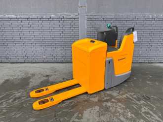 Used Forklift Truck JUNGHEINRICH ERE 225 Baujahr 2018 Akku 2018 Gabellänge 1M ELEKTRO NIEDERHUBKOMMISSIONIERER (13044048) backdrop