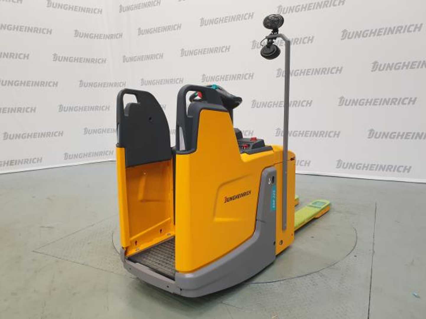Used Forklift Truck JUNGHEINRICH ERE 225 FP 115-54 ELEKTRO NIEDERHUBWAGENFAHRERSTAND (13042194)