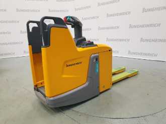 Used Forklift Truck JUNGHEINRICH ERE 225 FP 115-54 ELEKTRO NIEDERHUBWAGENFAHRERSTAND (13042197) backdrop