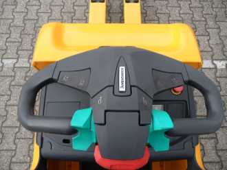 Used Forklift Truck JUNGHEINRICH ERE 225 - feste Plattform - 2025 - wenig Stunden ELEKTRO NIEDERHUBWAGENDEICHSEL (13032322)