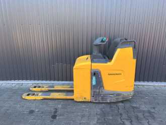 Used Forklift Truck JUNGHEINRICH ERE120 ELEKTRO NIEDERHUBWAGENDEICHSEL (13040744)