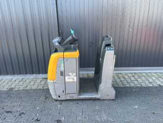 Used Forklift Truck JUNGHEINRICH ESZ350L ELEKTRO SCHLEPPER (13067852)