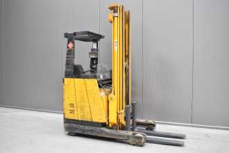 Used Forklift Truck JUNGHEINRICH ETM 12 /53810/ ELEKTRO SCHUBMASTSTAPLER (12996112) backdrop