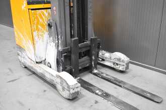 Used Forklift Truck JUNGHEINRICH ETV 214 /58970/ ELEKTRO SCHUBMASTSTAPLER (13072072)