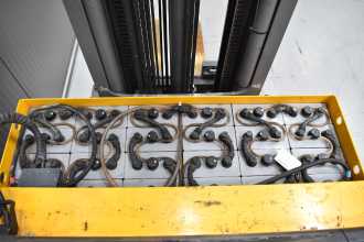 Used Forklift Truck JUNGHEINRICH ETV 214 /59083/ ELEKTRO SCHUBMASTSTAPLER (13072074)